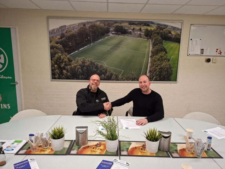 Peters Grootkeukentechniek nieuwe sponsor van SV Loil