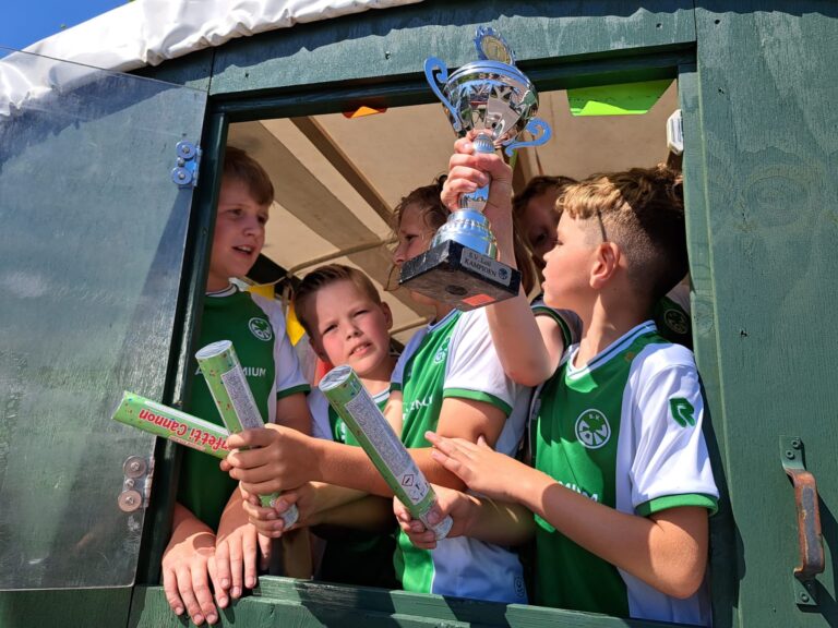 Prachtige seizoensafsluiting voor de JO11-teams!